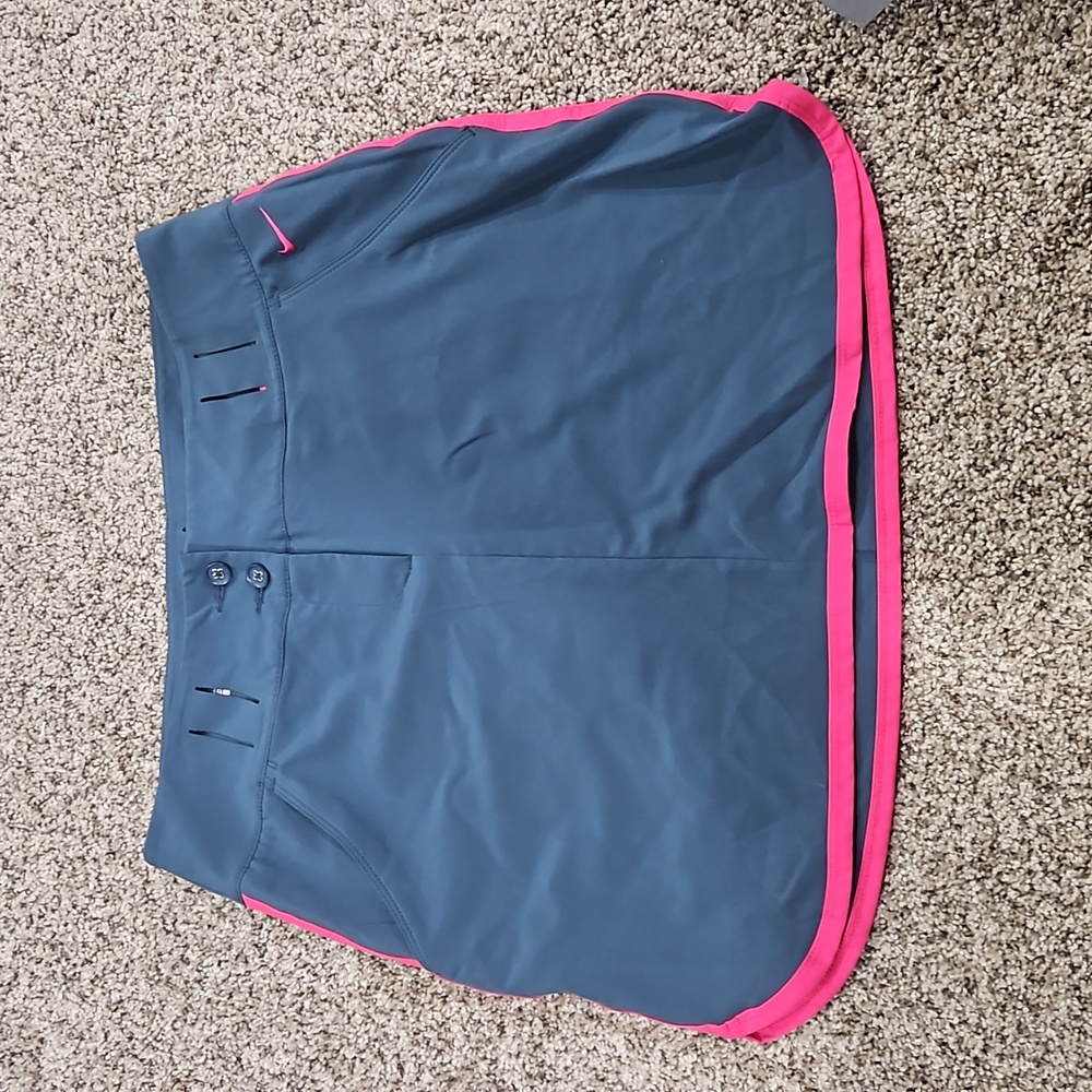 Nike women's skirt